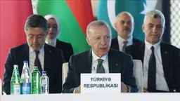 Erdoğan: Türkiye dëshiron që armëpushimi Pakistan-Indi të shndërrohet në paqe të përhershme